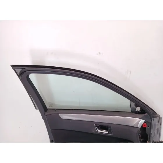 Puerta Delantera Izquierda para Mercedes-Benz Clase E (W212)