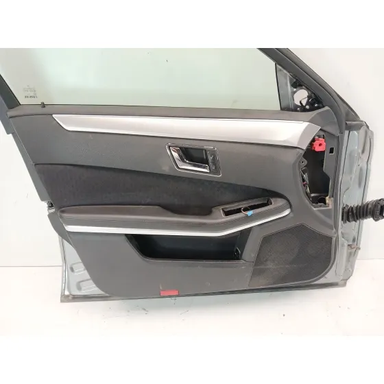 Puerta Delantera Izquierda para Mercedes-Benz Clase E (W212)