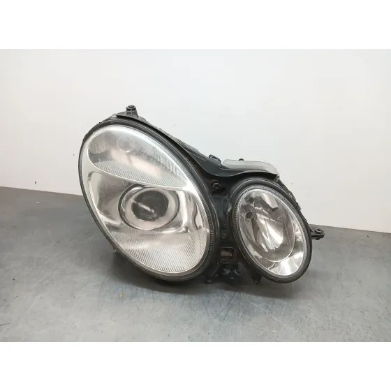 Faro Derecho para Mercedes-Benz Clase E (W211)