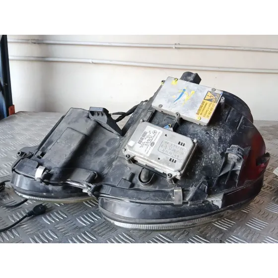 Faro Derecho para Mercedes-Benz Clase E (W211)