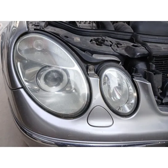 Faro Derecho para Mercedes-Benz Clase E (W211)