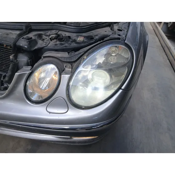 Faro Izquierdo para Mercedes-Benz Clase E (W211)