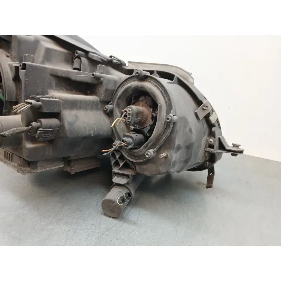 Faro Izquierdo para Mercedes-Benz Clase E (W211)