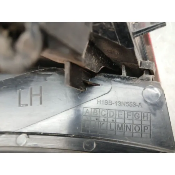 Piloto Trasero Izquierdo para Ford Fiesta Vii (Hj, Hf)