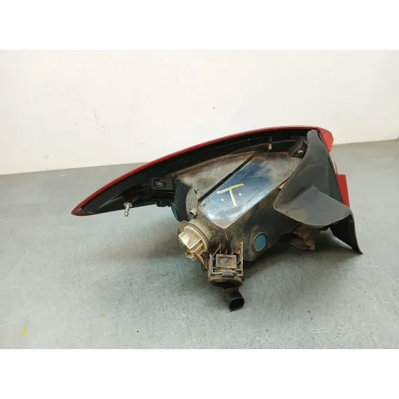 Piloto Trasero Derecho para Ford Fiesta Vii (Hj, Hf)