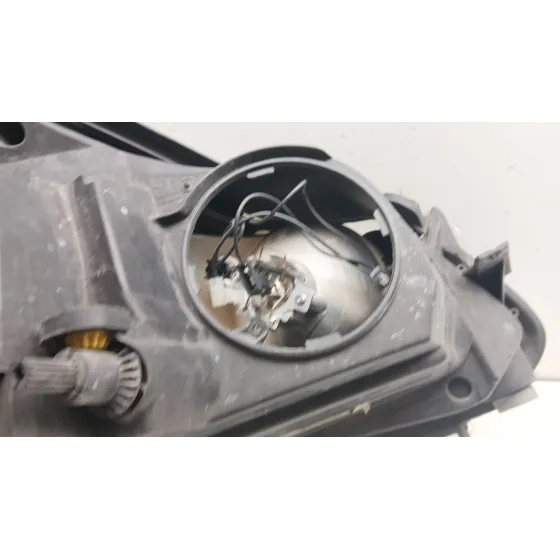 Faro Izquierdo para Opel Corsa D (S07)