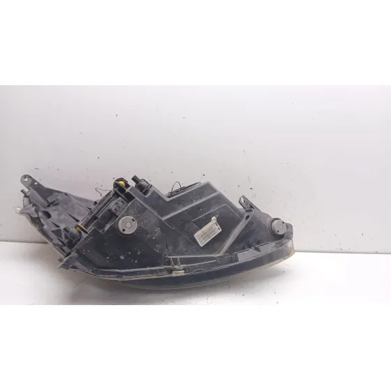 Faro Izquierdo para Opel Corsa D (S07)