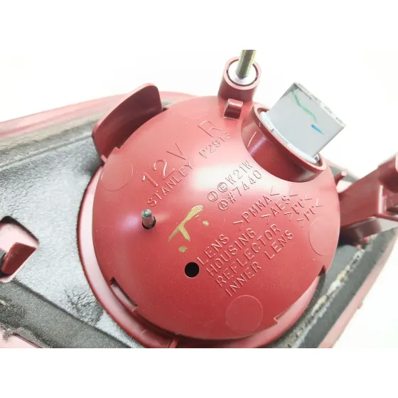 Piloto Trasero Derecho Interior para Mazda 3 Sedan (Bk)