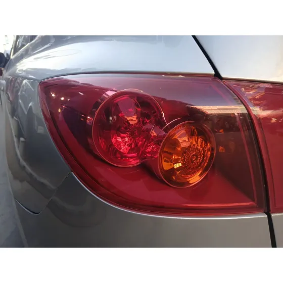 Piloto Trasero Izquierdo para Mazda 3 Sedan (Bk)