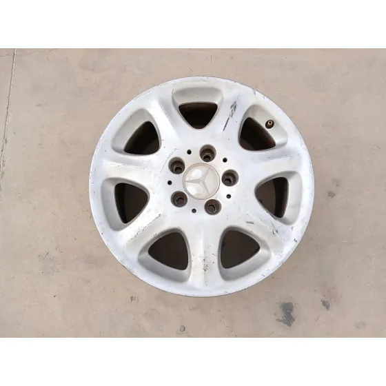 Llanta para Mercedes-Benz Clase S (W220, V220)