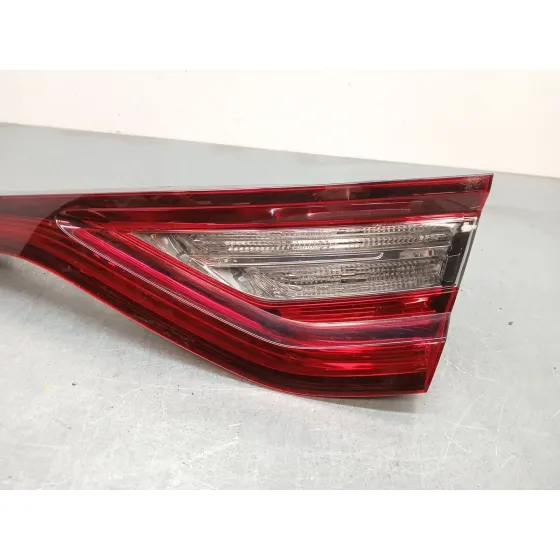 Piloto Trasero Derecho Interior para Renault Megane Iv Hatchback (B9A/M/N_)