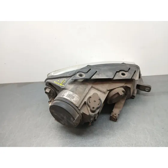 Faro Izquierdo para Volkswagen Passat B6 (3C2)