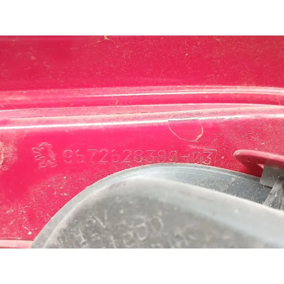 Piloto Trasero Derecho para Peugeot 208 I (Ca_, Cc_)