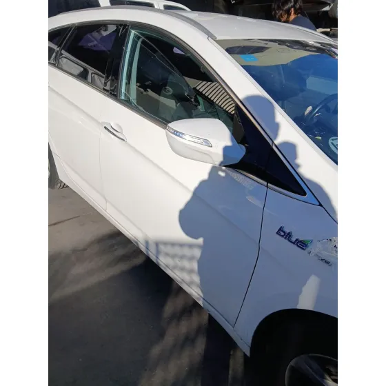 Puerta Delantera Derecha para Hyundai I40 I Cw (Vf)