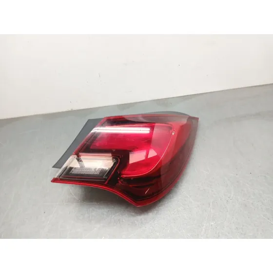 Piloto Trasero Derecho para Opel Astra J Gtc