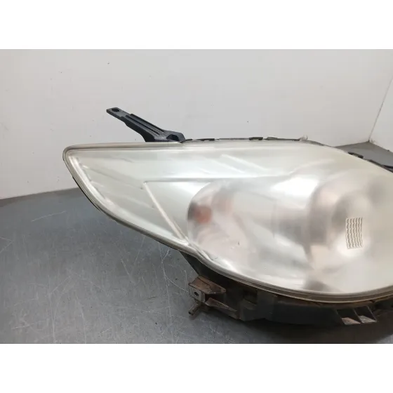 Faro Derecho para Mazda 5 (Cr)