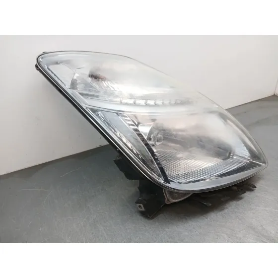 Faro Derecho para Toyota Prius Liftback (_W2_)