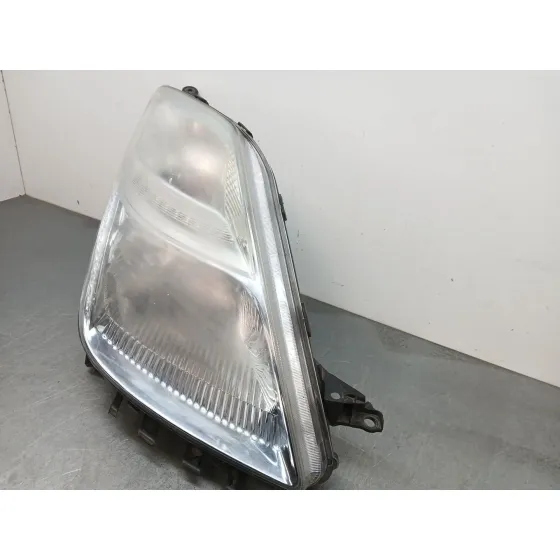 Faro Derecho para Toyota Prius Liftback (_W2_)
