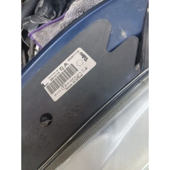 Faro Izquierdo para Citroën Xsara Picasso (N68)