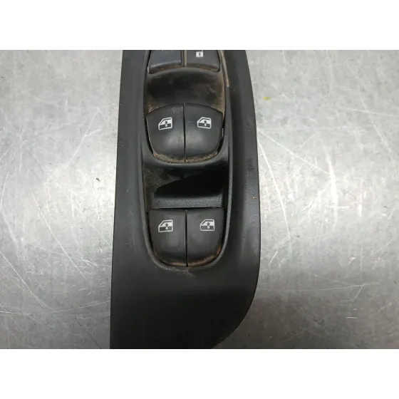 Mando Elevalunas Delantero Izquierdo para Nissan Qashqai Ii (J11, J11_)