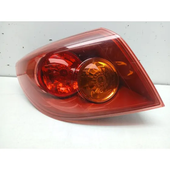 Piloto Trasero Izquierdo para Mazda 3 (Bk)