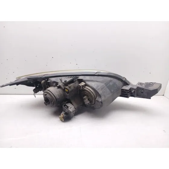 Faro Izquierdo para Mazda 3 (Bk)