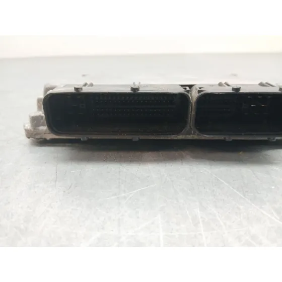 Centralita Motor Uce para Audi A3 (8P1)