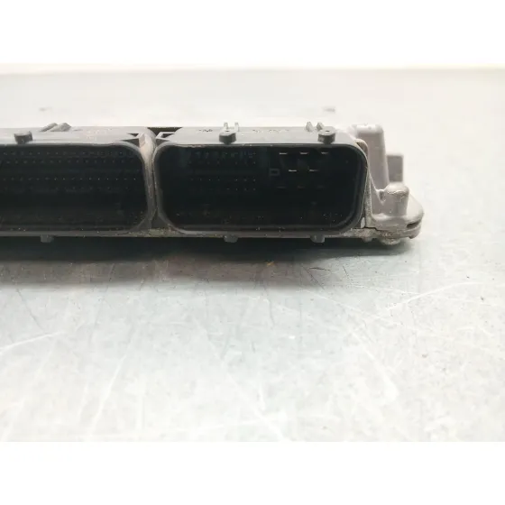 Centralita Motor Uce para Audi A3 (8P1)