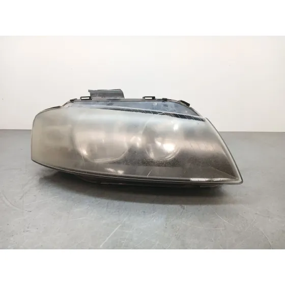 Faro Derecho para Audi A3 (8P1)