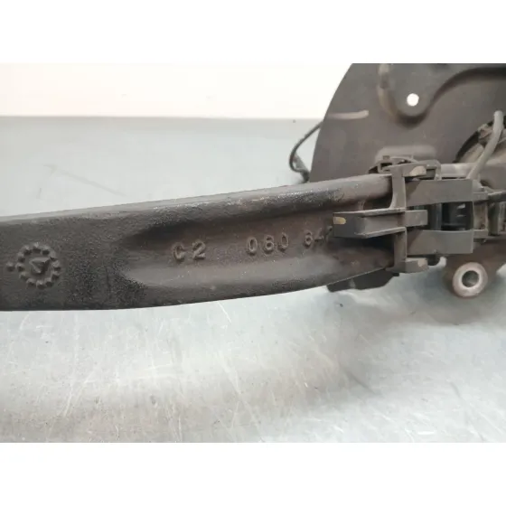 Mangueta Delantera Izquierda para Mercedes-Benz Clase M (W164)
