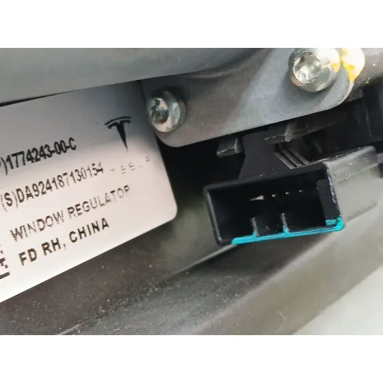 Elevalunas Delantero Derecho para Tesla Model 3 (5Yj3)