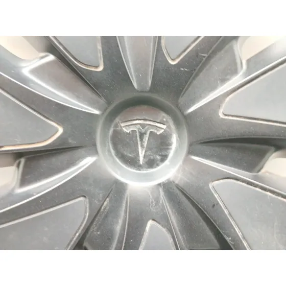 Tapacubos para Tesla Model 3 (5Yj3)