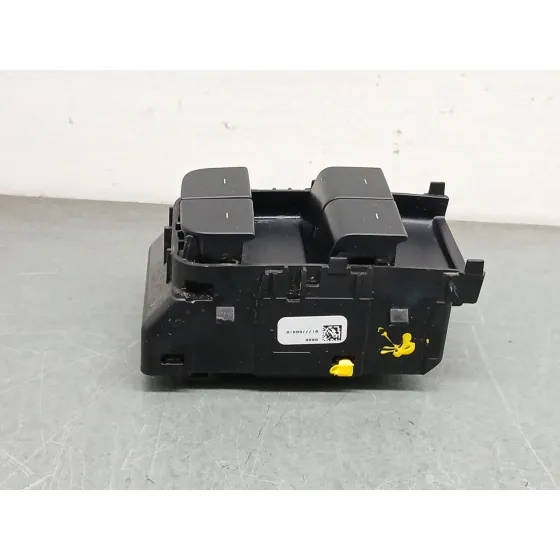 Mando Elevalunas Delantero Izquierdo para Tesla Model 3 (5Yj3)