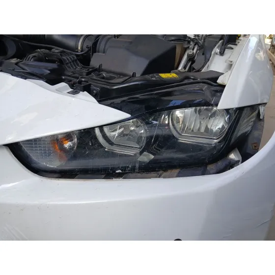 Faro Izquierdo para Jaguar Xe (X760)