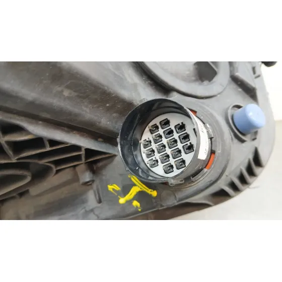 Faro Izquierdo para Jaguar Xe (X760)