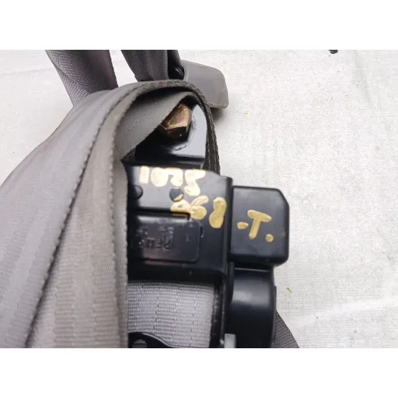 Cinturon Seguridad Trasero Derecho para Kia Sorento I (Jc)