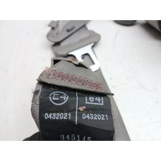 Cinturon Seguridad Trasero Derecho para Kia Sorento I (Jc)