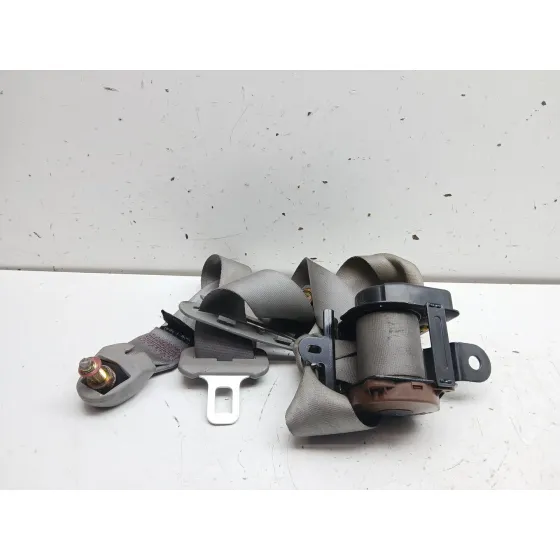 Cinturon Seguridad Trasero Derecho para Kia Sorento I (Jc)