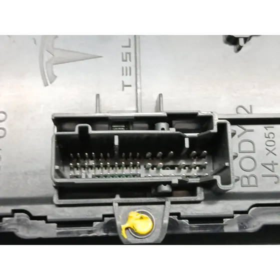 Modulo Electronico para Tesla Model 3 (5Yj3)