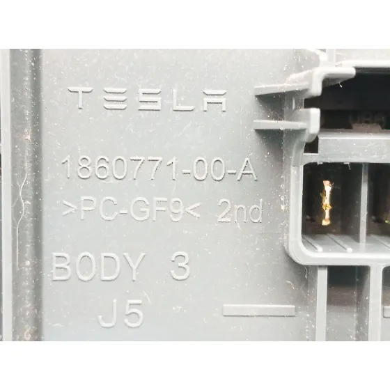 Modulo Electronico para Tesla Model 3 (5Yj3)
