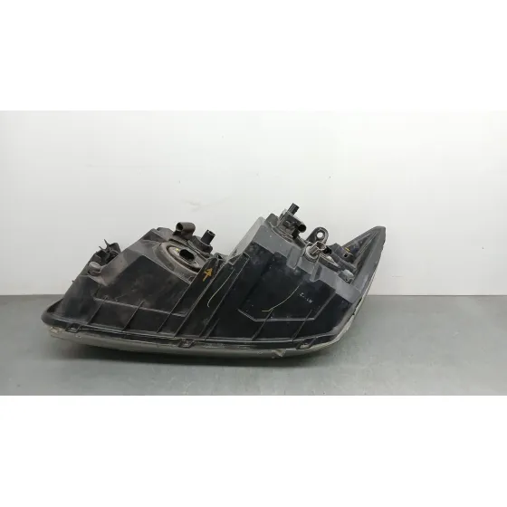 Faro Derecho para Fiat Freemont (345_)