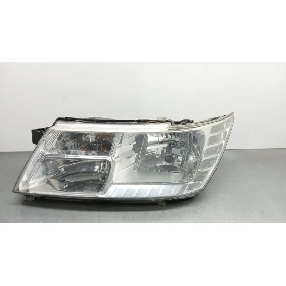 Faro Izquierdo para Fiat Freemont (345_)