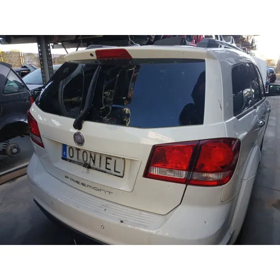 Porton Trasero para Fiat Freemont (345_)