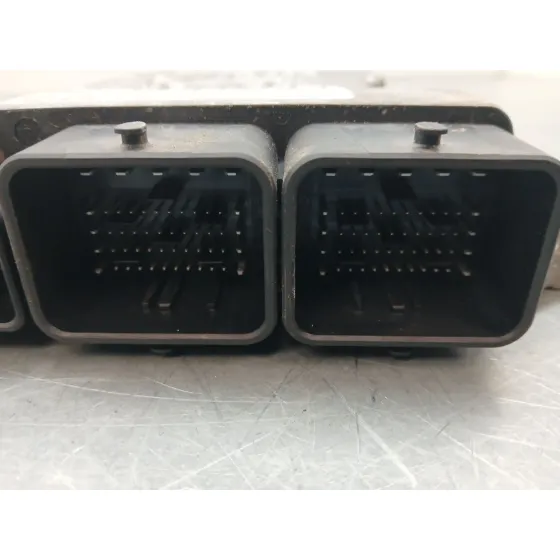 Centralita Motor Uce para Ford Focus Iii Turnier
