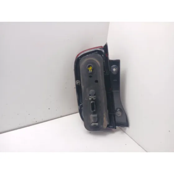 Piloto Trasero Derecho para Nissan Micra Iii (K12)