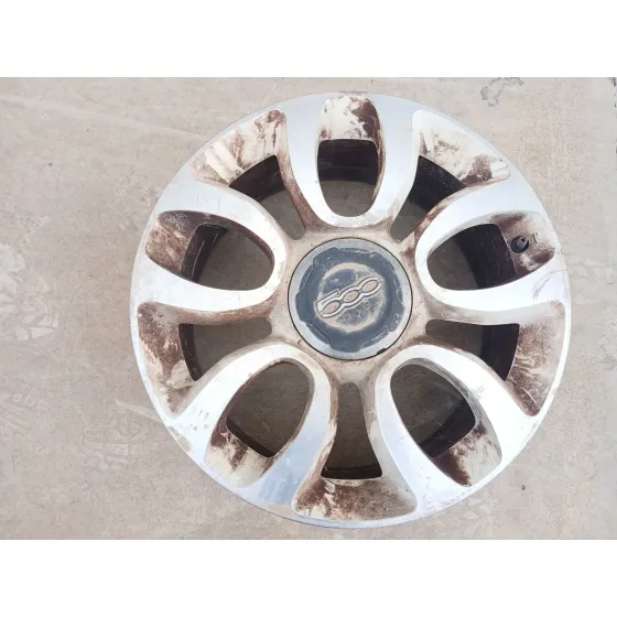 Llanta para Fiat 500 L (330)