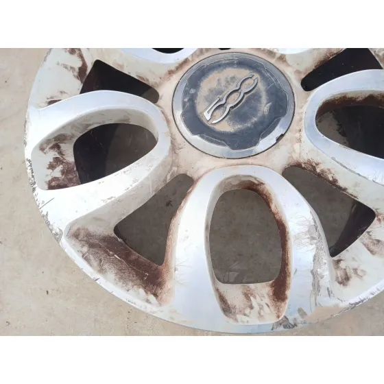 Llanta para Fiat 500 L (330)