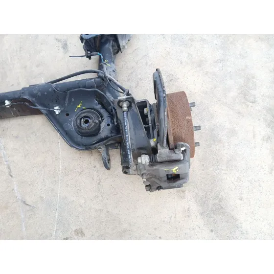 Puente Trasero para Nissan Juke (F15)