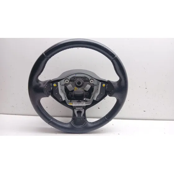 Volante para Nissan Juke (F15)