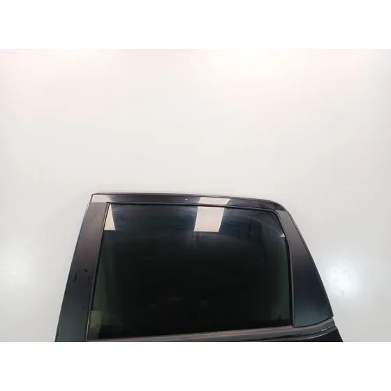 Puerta Trasera Izquierda para Mercedes-Benz Clase A (W169)